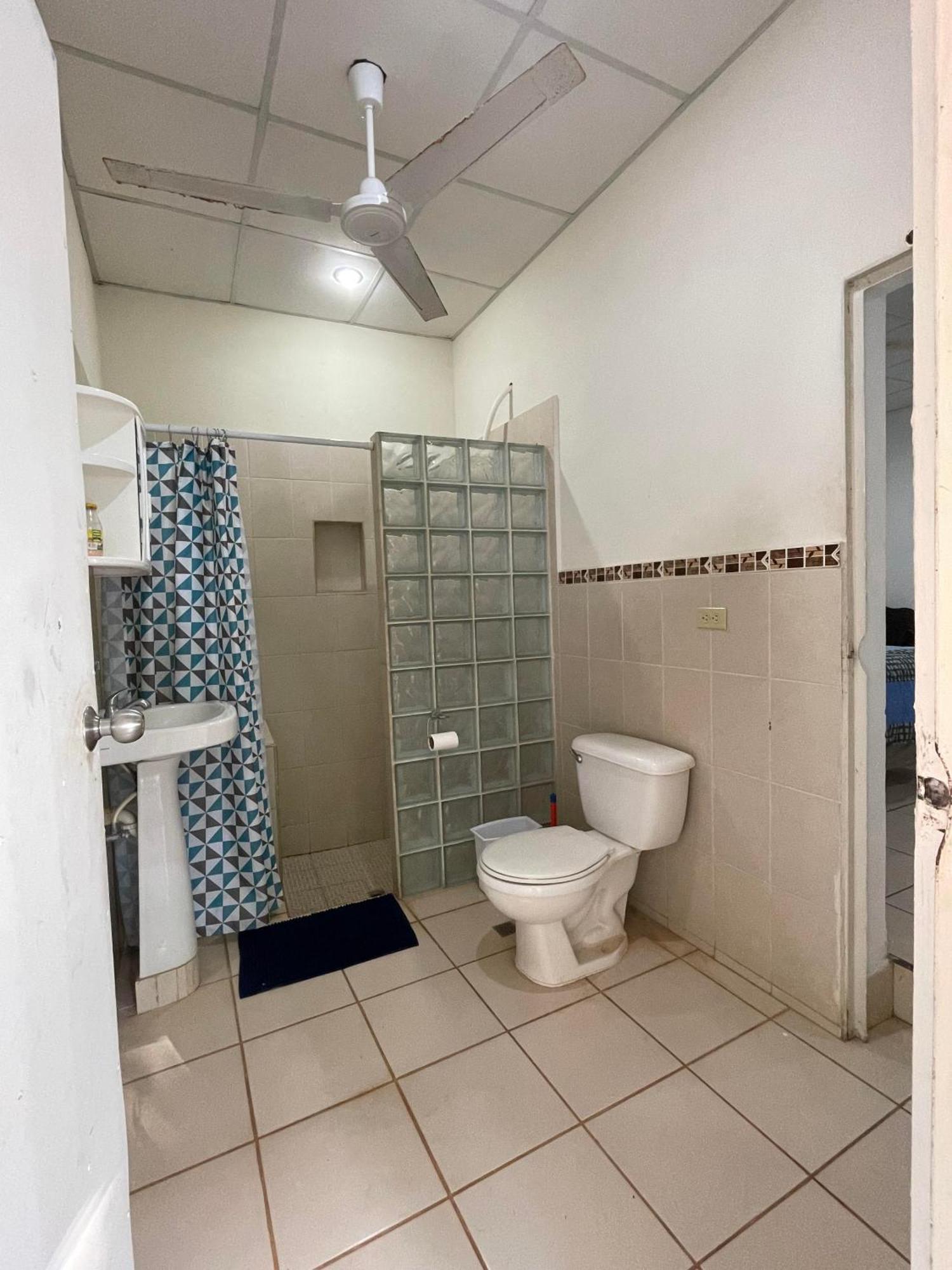 Sugarloaf Beach House & Surf Lodge El Cuco Esterno foto